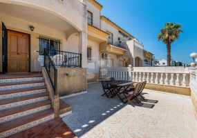 Torrevieja, Alicante, 2 Bedrooms Bedrooms, ,1 BathroomBathrooms,Bungalow,Resale,0,75632167529311072 Torrevieja, Alicante, 2 Bedrooms Bedrooms, ,1 BathroomBathrooms,Bungalow,Resale,0,75632167529311072