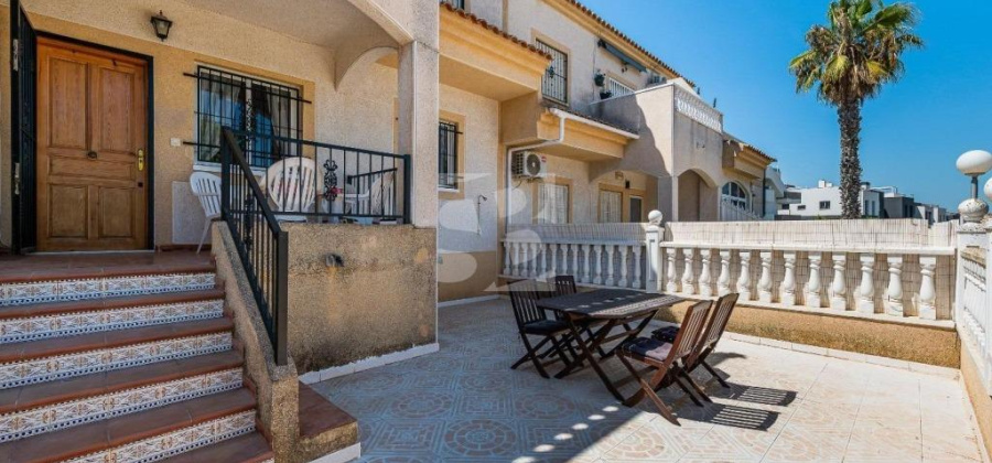 Torrevieja, Alicante, 2 Bedrooms Bedrooms, ,1 BathroomBathrooms,Bungalow,Resale,0,75632167529311072