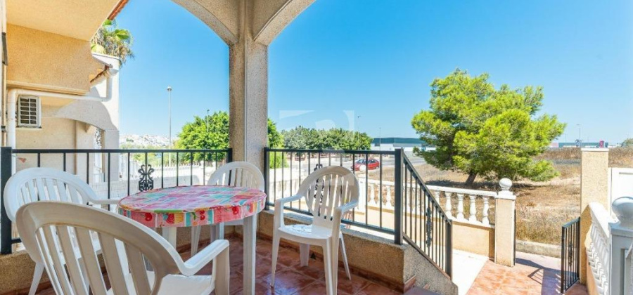Torrevieja, Alicante, 2 Bedrooms Bedrooms, ,1 BathroomBathrooms,Bungalow,Resale,0,75632167529311072