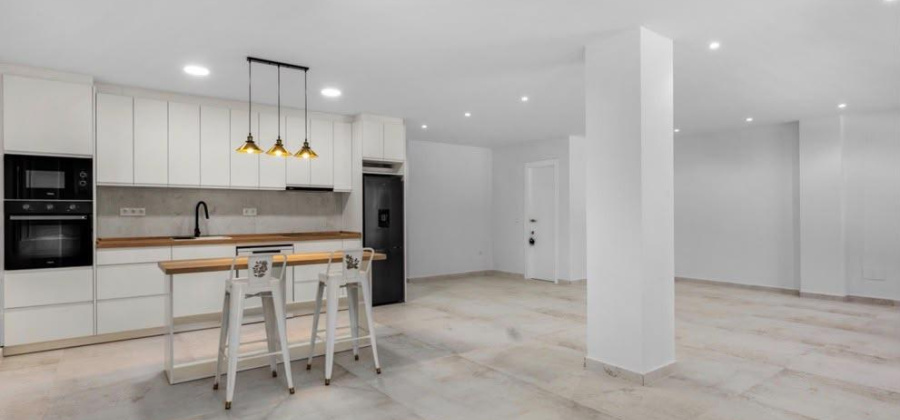 Torrevieja, Alicante, 3 Bedrooms Bedrooms, ,2 BathroomsBathrooms,Apartment,Resale,0,75632167915178384