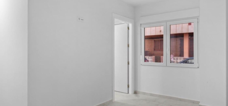 Torrevieja, Alicante, 3 Bedrooms Bedrooms, ,2 BathroomsBathrooms,Apartment,Resale,0,75632167915178384