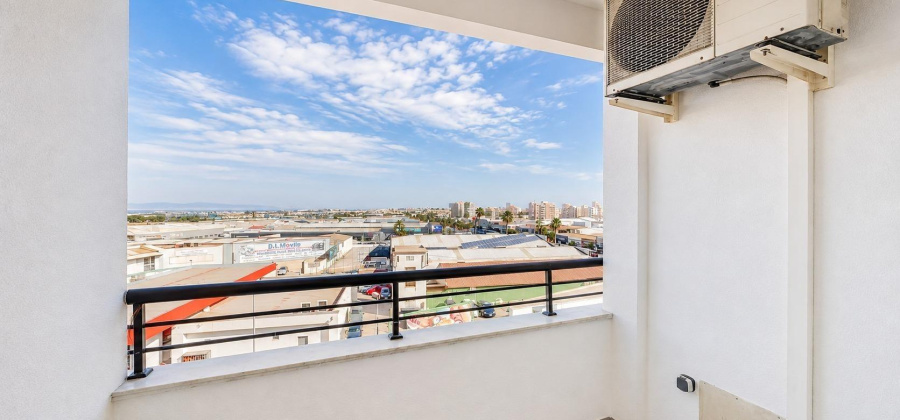 Torrevieja, Alicante, 2 Bedrooms Bedrooms, ,1 BathroomBathrooms,Apartment,Resale,0,75632103988513392