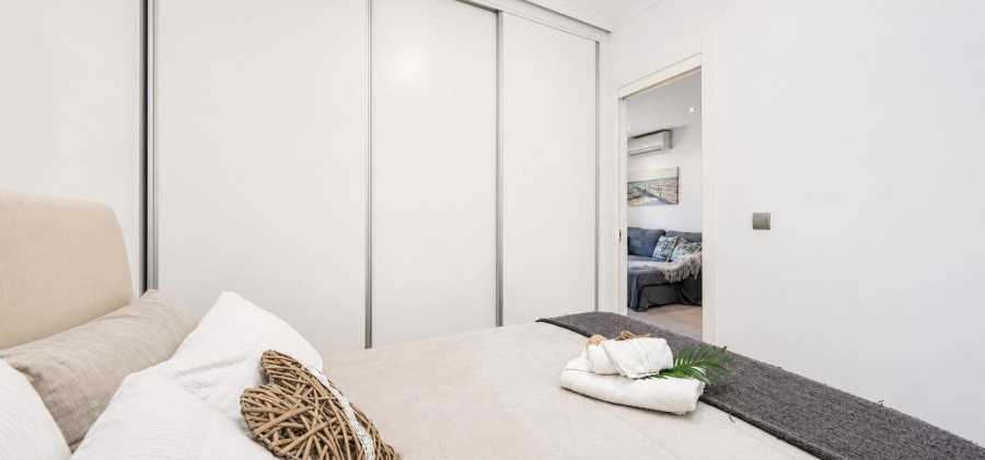 Torrevieja, Alicante, 2 Bedrooms Bedrooms, ,1 BathroomBathrooms,Apartment,Resale,0,75632103988513392