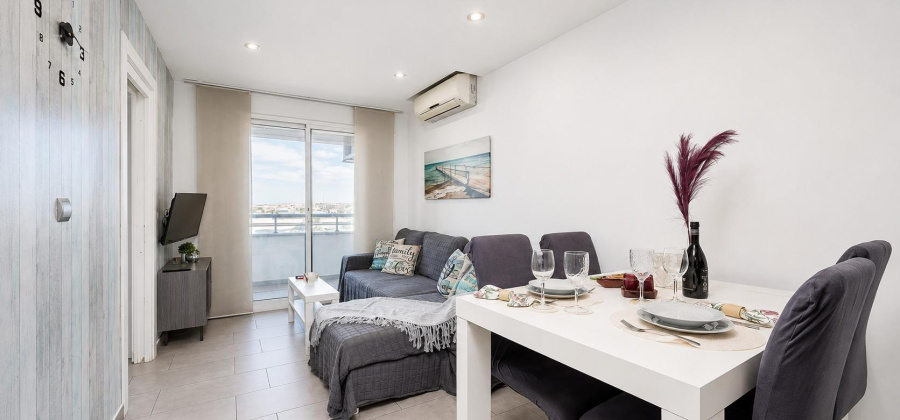 Torrevieja, Alicante, 2 Bedrooms Bedrooms, ,1 BathroomBathrooms,Apartment,Resale,0,75632103988513392