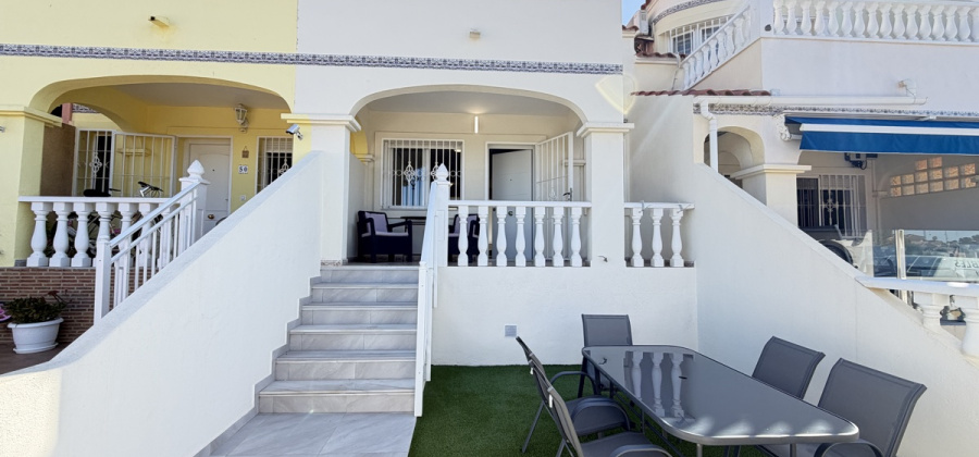Villamartin, Alicante, 3 Bedrooms Bedrooms, ,2 BathroomsBathrooms,Townhouse,Resale,0,103186345881203280