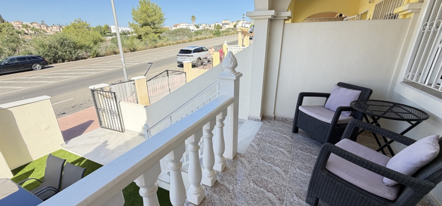 Villamartin, Alicante, 3 Bedrooms Bedrooms, ,2 BathroomsBathrooms,Townhouse,Resale,0,103186345881203280