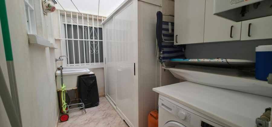 Torrevieja, Alicante, 3 Bedrooms Bedrooms, ,2 BathroomsBathrooms,Apartment,Resale,0,75632155509019552