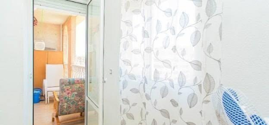 Torrevieja, Alicante, 3 Bedrooms Bedrooms, ,2 BathroomsBathrooms,Apartment,Resale,0,75632176450544496