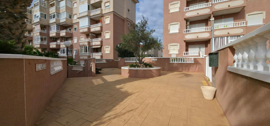 Torrevieja, Alicante, 1 Bedroom Bedrooms, ,1 BathroomBathrooms,Apartment,Resale,0,75632285183673264