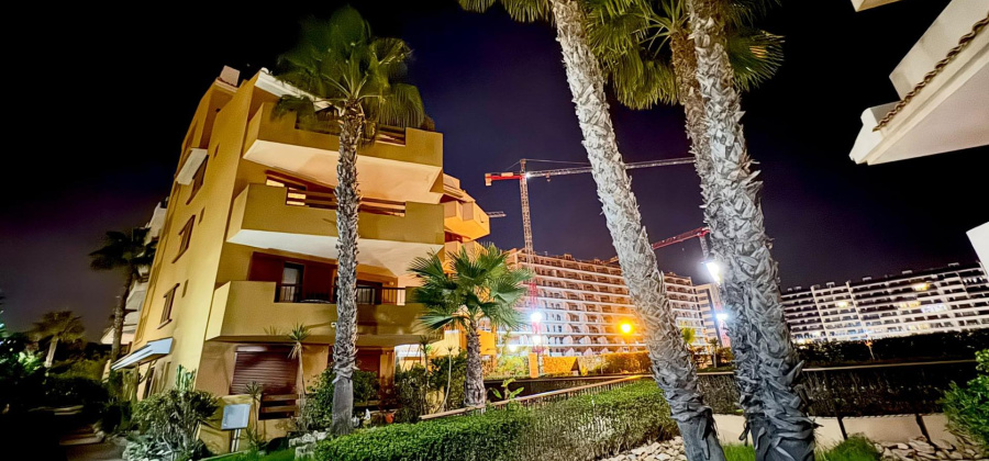 Torrevieja, Alicante, 2 Bedrooms Bedrooms, ,1 BathroomBathrooms,Apartment,Resale,0,75632658356934240