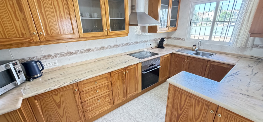 Villamartin, Alicante, 3 Bedrooms Bedrooms, ,2 BathroomsBathrooms,Villa,Resale,0,103186240625296992