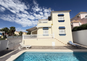 Villamartin, Alicante, 3 Bedrooms Bedrooms, ,2 BathroomsBathrooms,Villa,Resale,0,103186240625296992 Villamartin, Alicante, 3 Bedrooms Bedrooms, ,2 BathroomsBathrooms,Villa,Resale,0,103186240625296992
