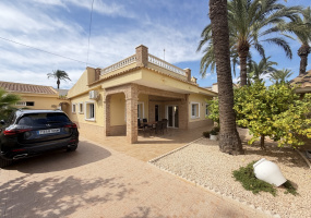 Cabo Roig, Alicante, 4 Bedrooms Bedrooms, ,4 BathroomsBathrooms,Villa,Resale,0,103186641402657120 Cabo Roig, Alicante, 4 Bedrooms Bedrooms, ,4 BathroomsBathrooms,Villa,Resale,0,103186641402657120