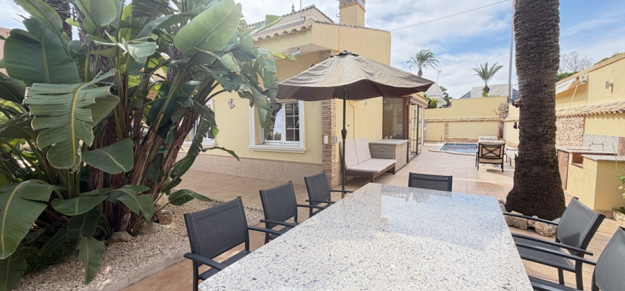 Cabo Roig, Alicante, 4 Bedrooms Bedrooms, ,4 BathroomsBathrooms,Villa,Resale,0,103186641402657120