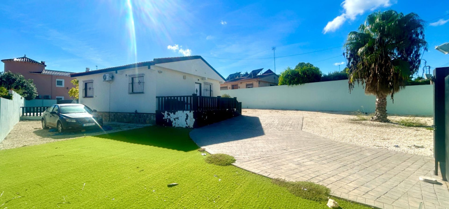 Pilar de la Horadada, Alicante, 2 Bedrooms Bedrooms, ,1 BathroomBathrooms,Villa,Resale,0,65945511430743136