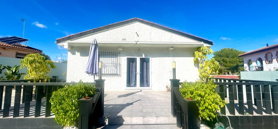 Pilar de la Horadada, Alicante, 2 Bedrooms Bedrooms, ,1 BathroomBathrooms,Villa,Resale,0,65945511430743136
