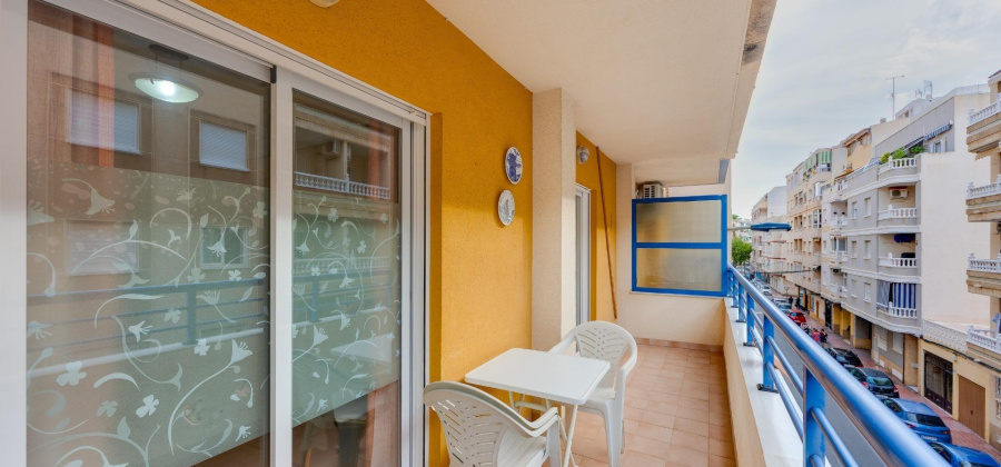Torrevieja, Alicante, 2 Bedrooms Bedrooms, ,1 BathroomBathrooms,Apartment,Resale,0,75632236651435952