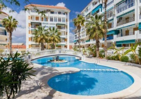 Torrevieja, Alicante, 2 Bedrooms Bedrooms, ,1 BathroomBathrooms,Apartment,Resale,0,7563288091371641