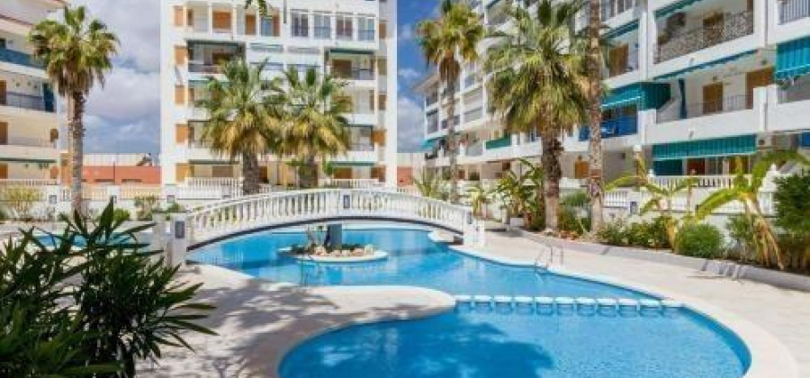 Torrevieja, Alicante, 2 Bedrooms Bedrooms, ,1 BathroomBathrooms,Apartment,Resale,0,7563288091371641