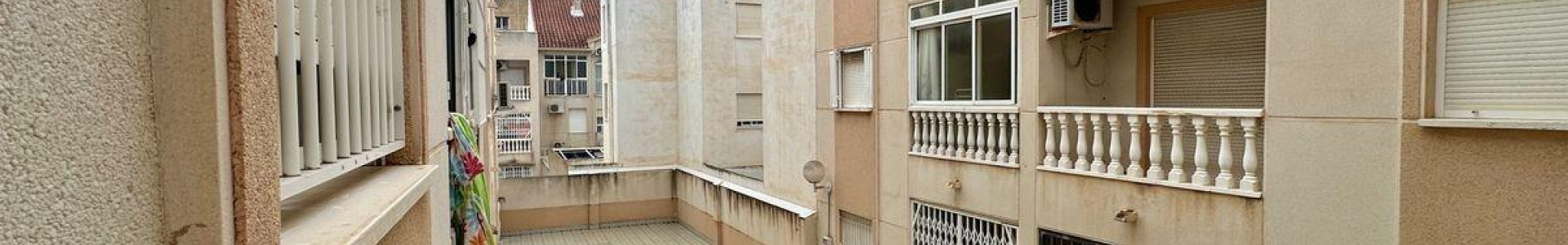 Torrevieja, Alicante, 2 Bedrooms Bedrooms, ,1 BathroomBathrooms,Apartment,Resale,0,7563283031937988