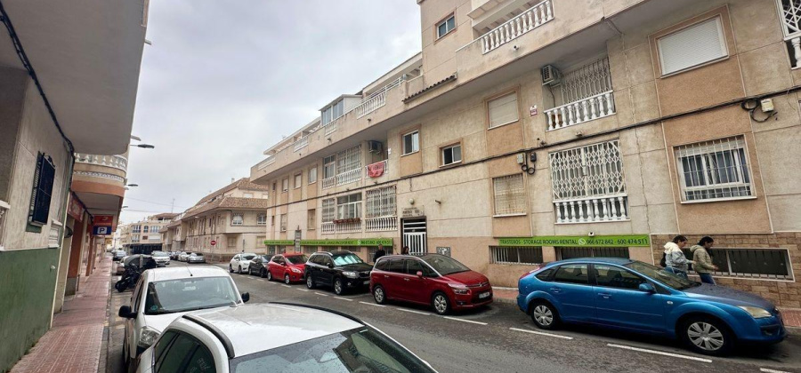 Torrevieja, Alicante, 2 Bedrooms Bedrooms, ,1 BathroomBathrooms,Apartment,Resale,0,7563283031937988