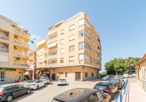 Torrevieja, Alicante, 1 Bedroom Bedrooms, ,1 BathroomBathrooms,Apartment,Resale,0,75632105300548272