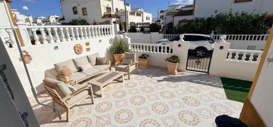 Orihuela, Alicante, 3 Bedrooms Bedrooms, ,2 BathroomsBathrooms,Townhouse,Resale,0,271160349847975744