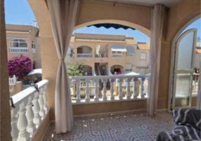 Torrevieja, Alicante, 2 Bedrooms Bedrooms, ,1 BathroomBathrooms,Apartment,Resale,0,75632155241974688