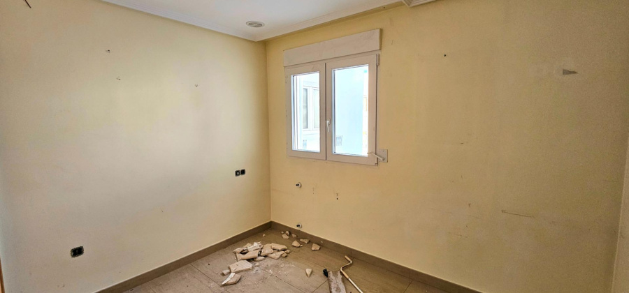 Torrevieja, Alicante, 4 Bedrooms Bedrooms, ,3 BathroomsBathrooms,Apartment,Resale,0,75632154688584256