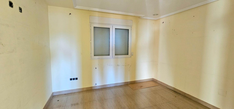 Torrevieja, Alicante, 4 Bedrooms Bedrooms, ,3 BathroomsBathrooms,Apartment,Resale,0,75632154688584256