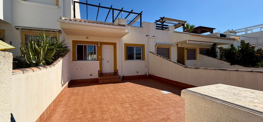Orihuela, Alicante, 2 Bedrooms Bedrooms, ,2 BathroomsBathrooms,Townhouse,Resale,0,27116070739018336