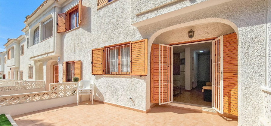 Orihuela Costa, Alicante, 4 Bedrooms Bedrooms, ,3 BathroomsBathrooms,Townhouse,Resale,0,75632344441731776