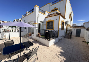 Orihuela, Alicante, 3 Bedrooms Bedrooms, ,2 BathroomsBathrooms,Townhouse,Resale,0,271160159038621632