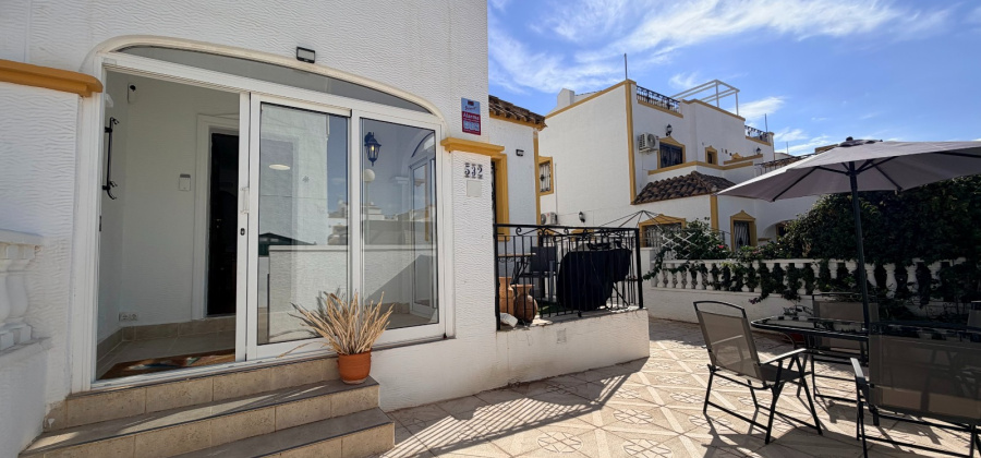 Orihuela, Alicante, 3 Bedrooms Bedrooms, ,2 BathroomsBathrooms,Townhouse,Resale,0,271160159038621632
