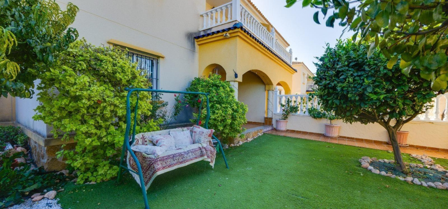 Orihuela Costa, Alicante, 4 Bedrooms Bedrooms, ,1 BathroomBathrooms,Bungalow,Resale,0,75632155527309664