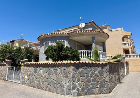 Orihuela Costa, Alicante, 4 Bedrooms Bedrooms, ,3 BathroomsBathrooms,Villa,Resale,0,7563283575031697