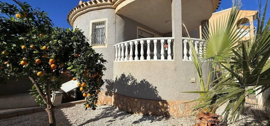 Orihuela Costa, Alicante, 4 Bedrooms Bedrooms, ,3 BathroomsBathrooms,Villa,Resale,0,7563283575031697